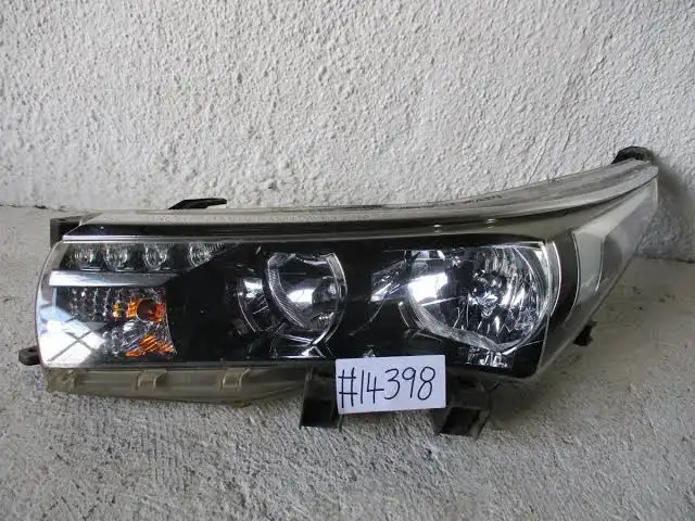 Light Toyota Corolla 2015